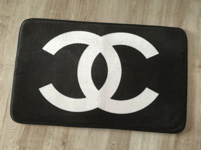dywanik chanel